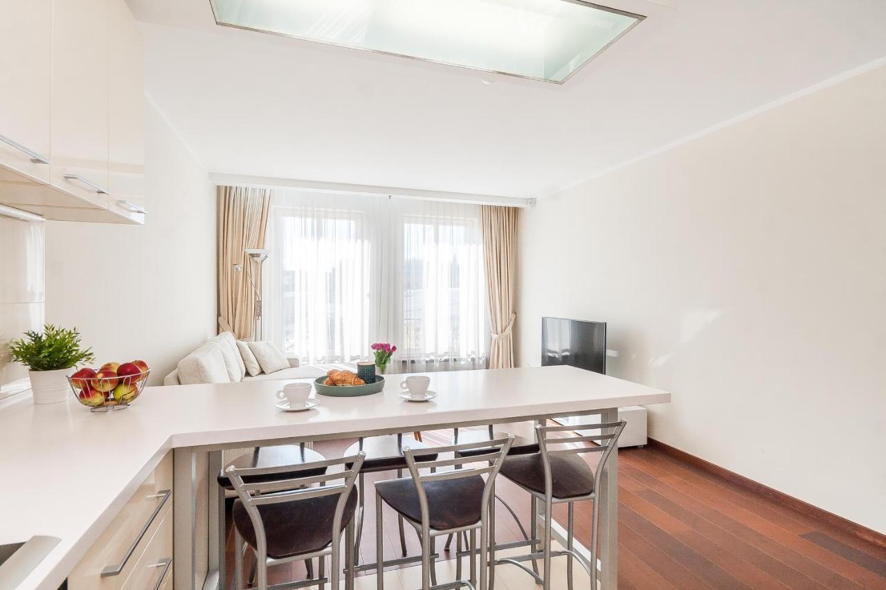 Central Apartment In Gedimino Av By Urban Rent VNO Exterior foto